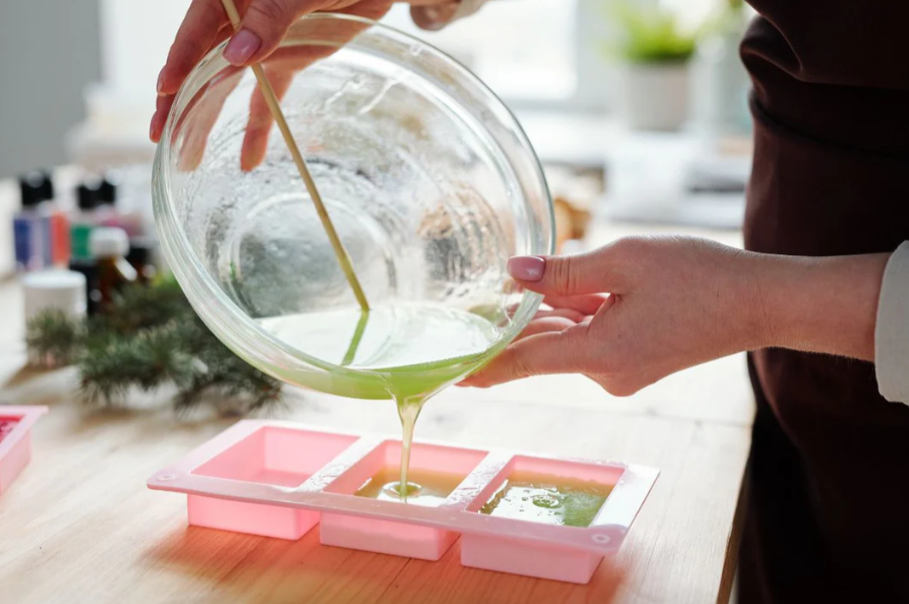 How to use soap base & make beautiful soaps